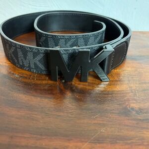 MICHAEL KORS Signature MK Logo Belt Black Gray Size 34